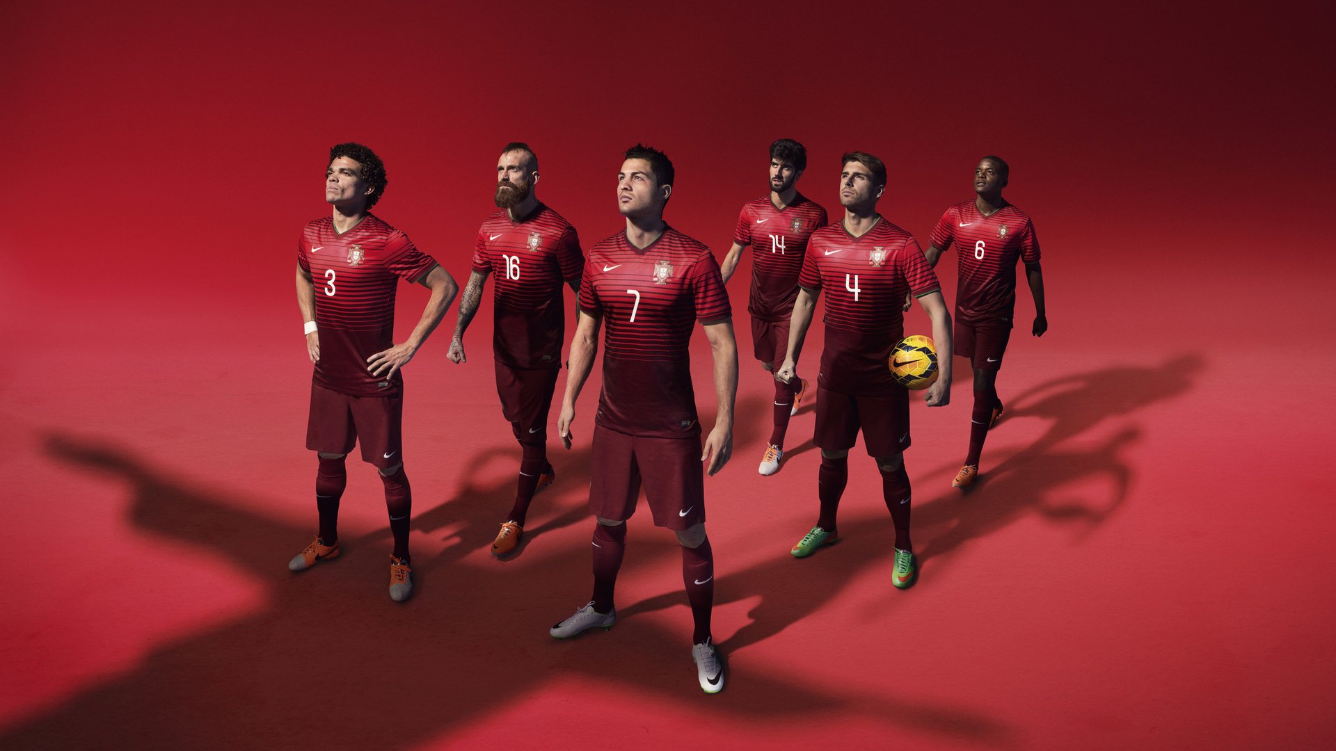 德约科维奇与80激战中国队:大比分获胜胜负难料!姆巴佩焦点对战气势如虹延续